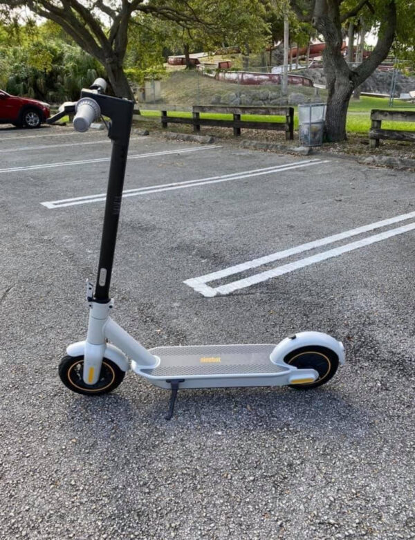 IMG_9011-600x781 Electric Scooters Pallet (20 Pieces )