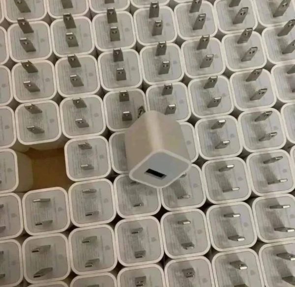 photo_2023-06-30_00-57-51-600x585-1.jpg Iphone Fast Charger ( pallet with 150 units)