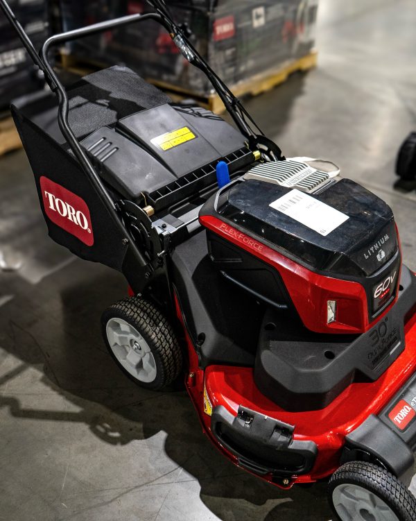 Toro 60V MAX 30" eTimeMaster® Battery Lawn Mower