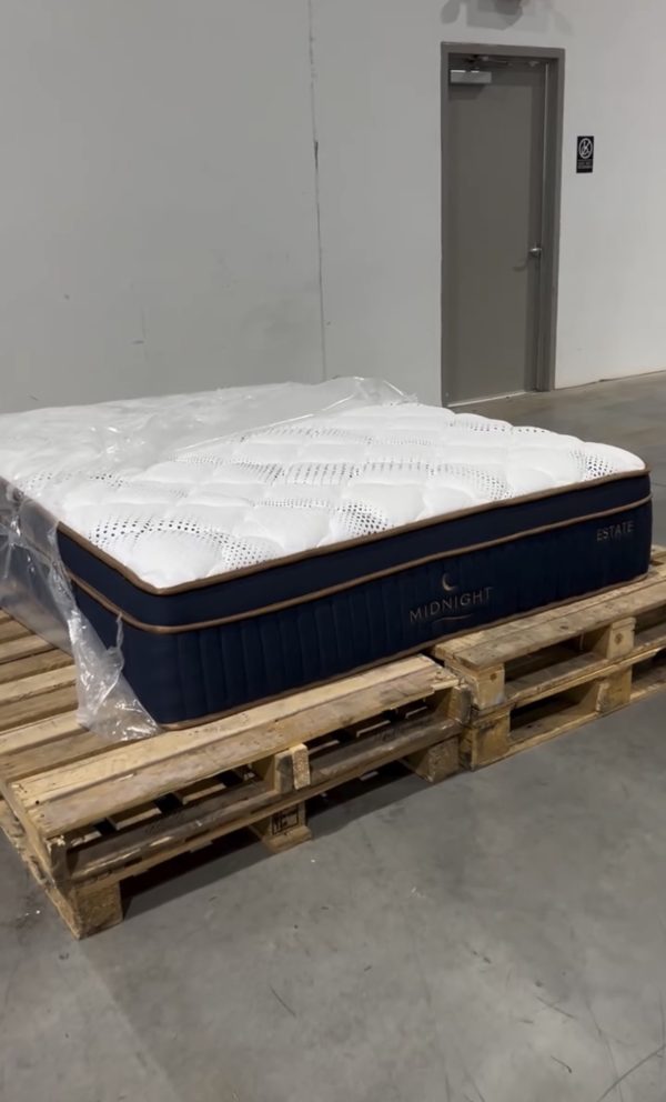 King Midnight Hybrid Mattress