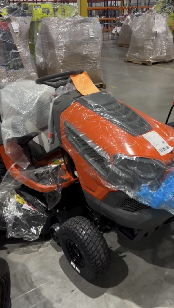 Screenshot Wholesale Riding & Zero-Turn Lawn Mower Liquidation Pallet